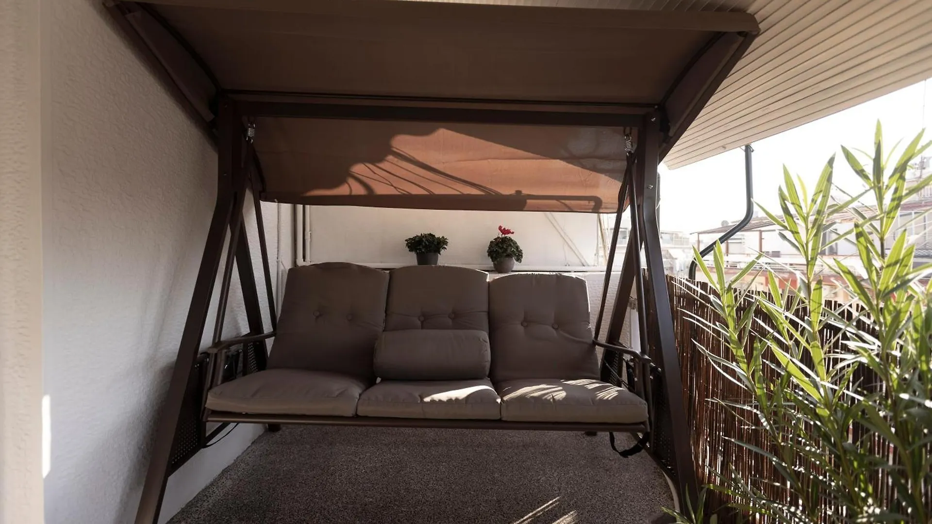 Papazoli Peaceful Central Living Selanik