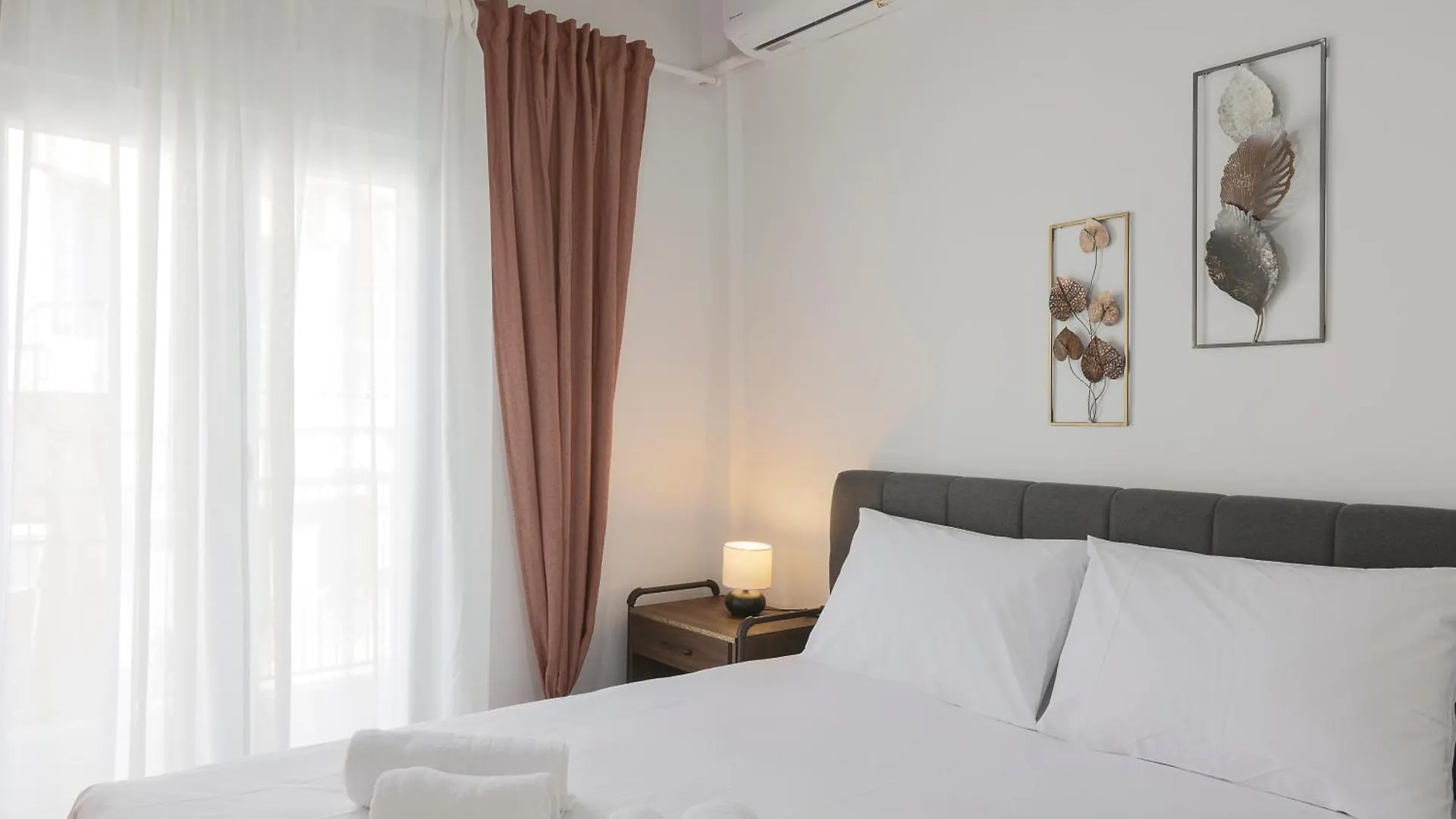 Papazoli Peaceful Central Living Selanik 0*,