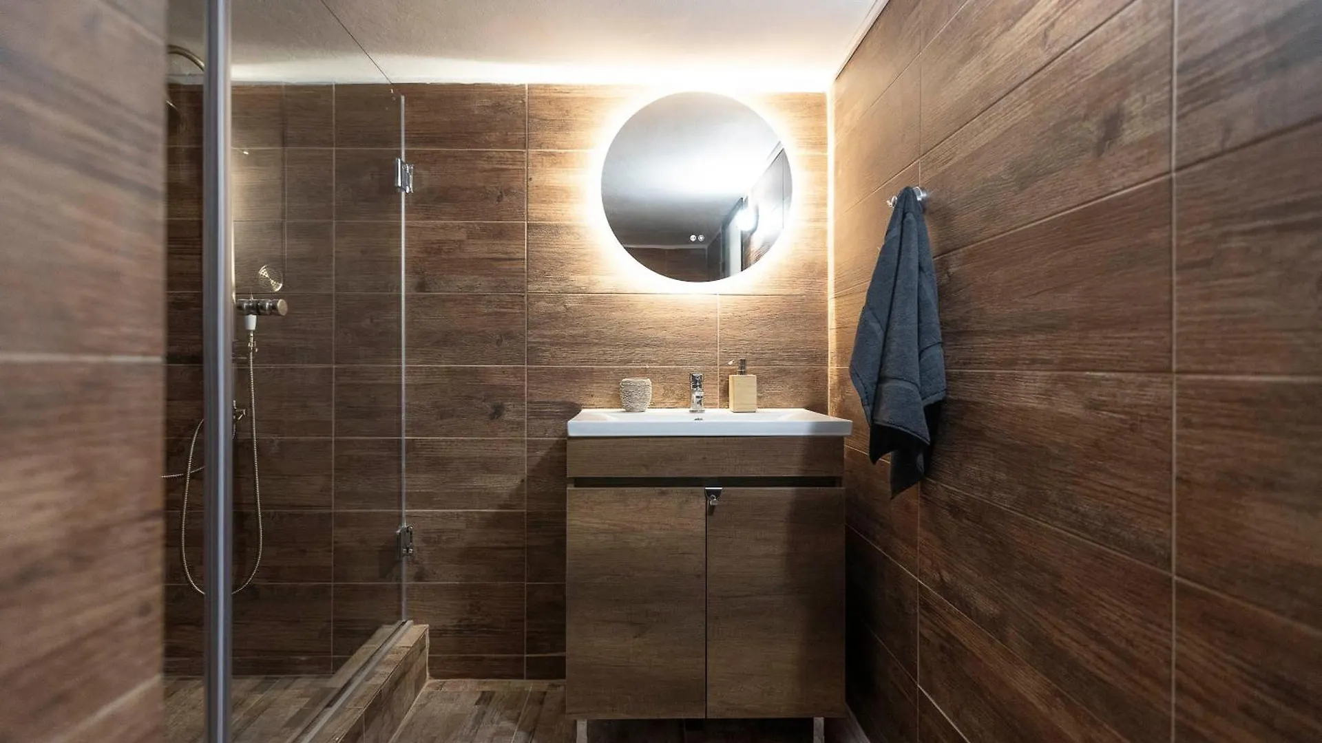 Papazoli Peaceful Central Living Selanik