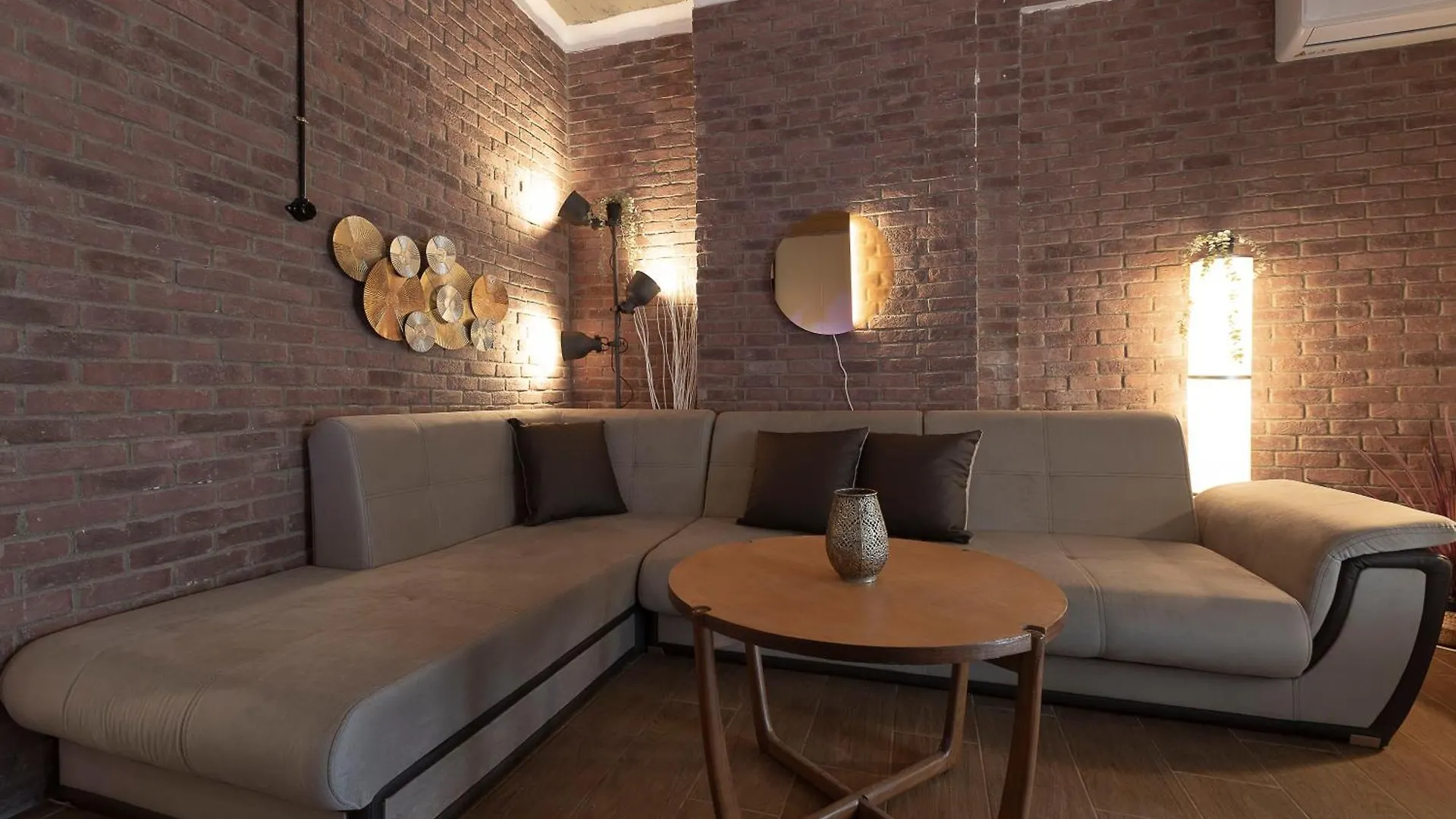 Papazoli Peaceful Central Living Selanik
